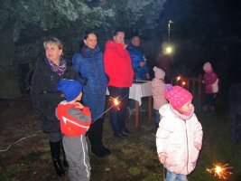 Fotogalerie: Rozsvícení vánočního stromu 2019 #15